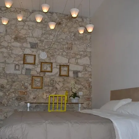 Siracusa Oda ve Kahvaltı 3*